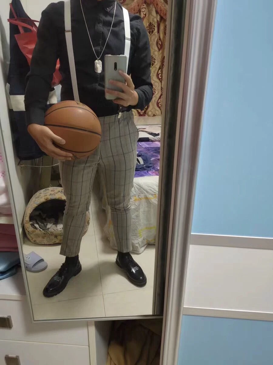这个天气，好热，刚刚打球回到家。