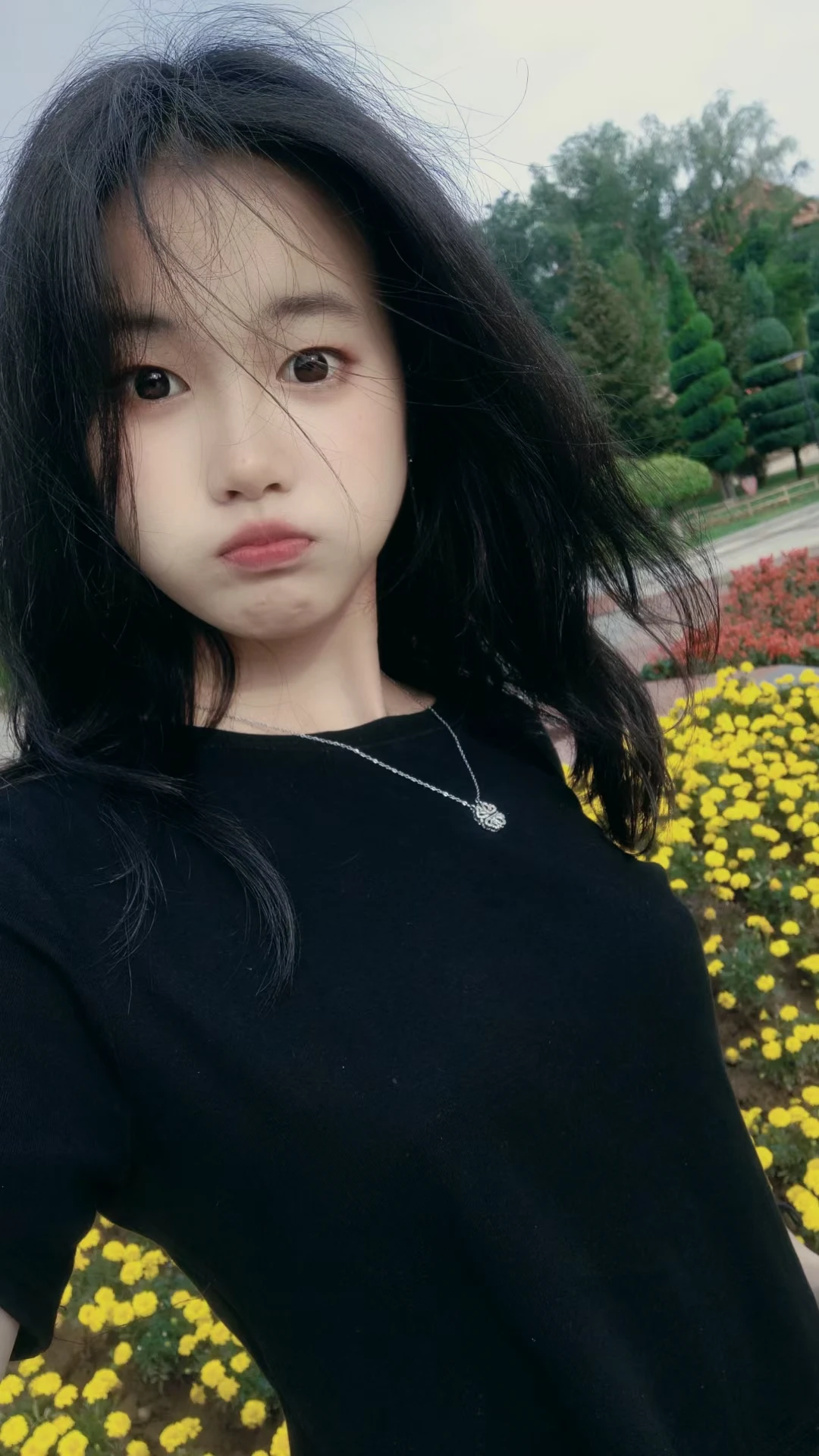 好久没发自拍啦