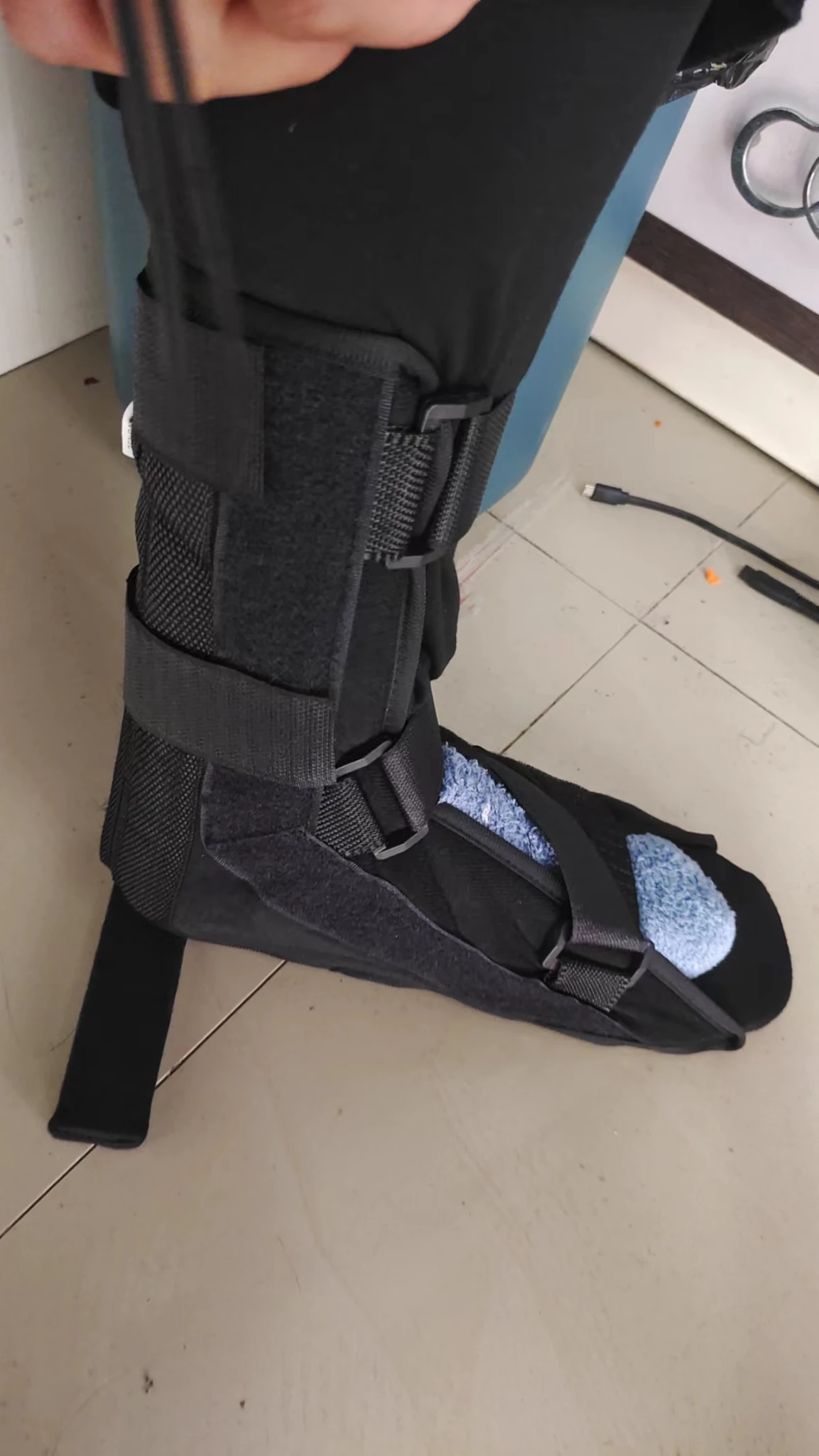 终究没逃过，不过这玩意看着还挺酷....
