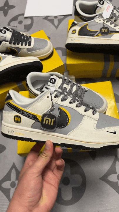 小米SU7 Ultra版莆田Nike